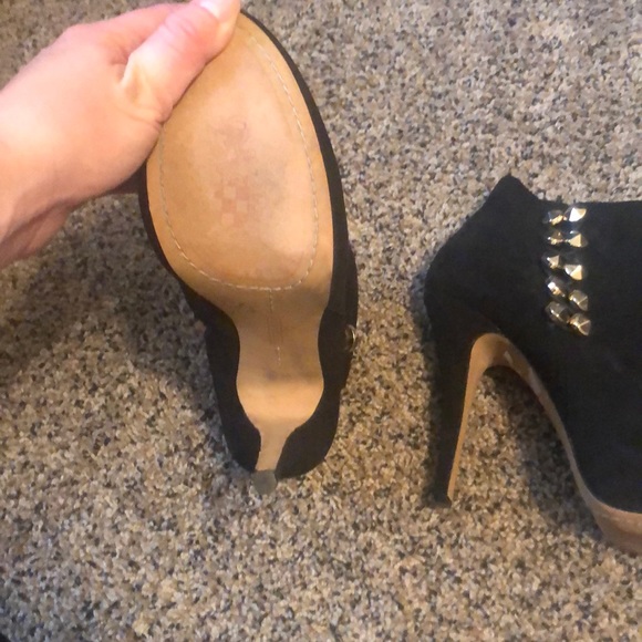 Vince Camuto bootie sz 10 - Picture 3 of 7